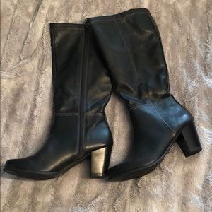 Women’s Black Boots 7.5
